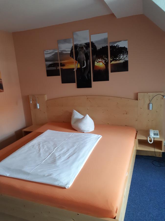 Hotel Zum Schwarzen Baer Hermsdorf  Zewnętrze zdjęcie