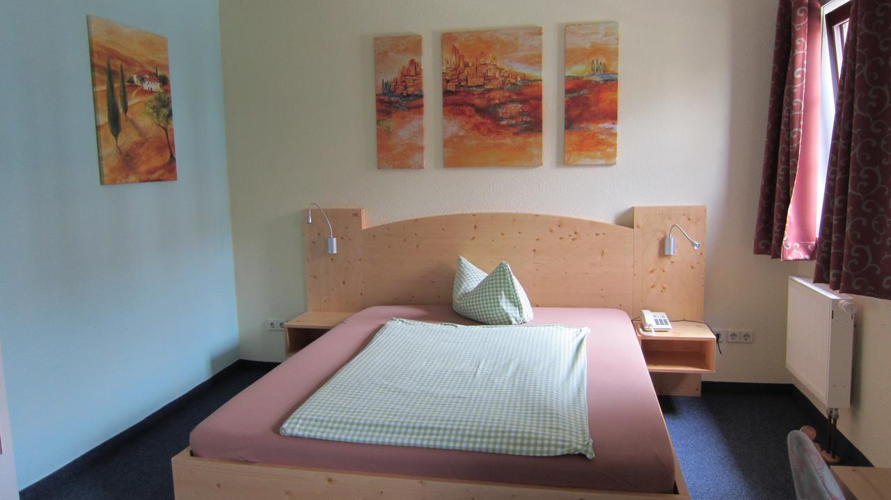 Hotel Zum Schwarzen Baer Hermsdorf  Zewnętrze zdjęcie